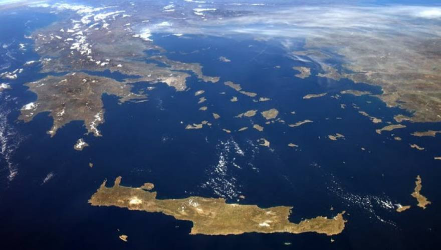 Μοναδικές εικόνες: Η NASA κατέγραψε το φαινόμενο Sunglint στα νερά του Αιγαίου (εικόνα)